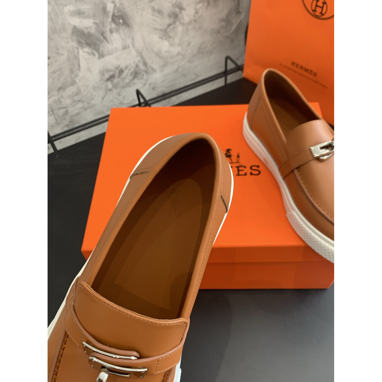Tênis Hermès Slip-On Game em Couro Liso Marrom