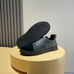 Zegna Triple Stitch em Camurça Preto