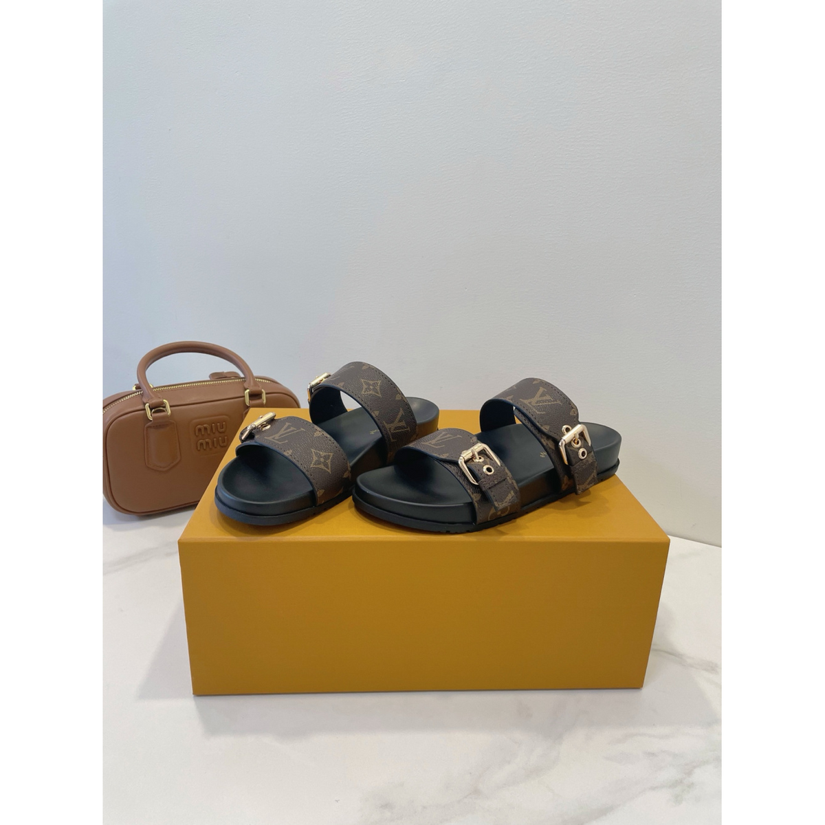 Sandália Louis Vuitton Mule Bom dia Monogram Marrom