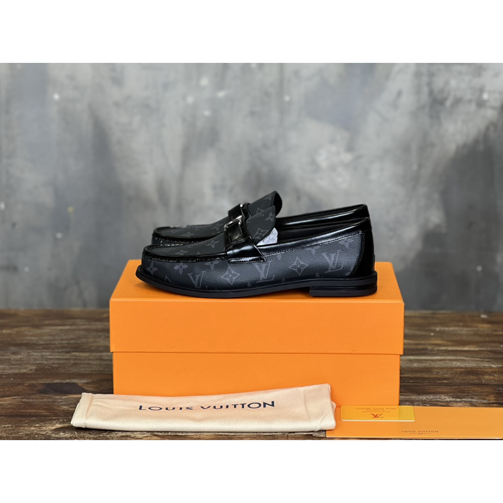 Louis Vuitton Loafer Major Couro Canvas Monogram Graphite