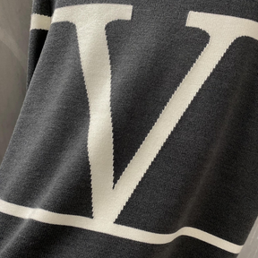 Moletom Valentino VLogo em Cashmere Cinza