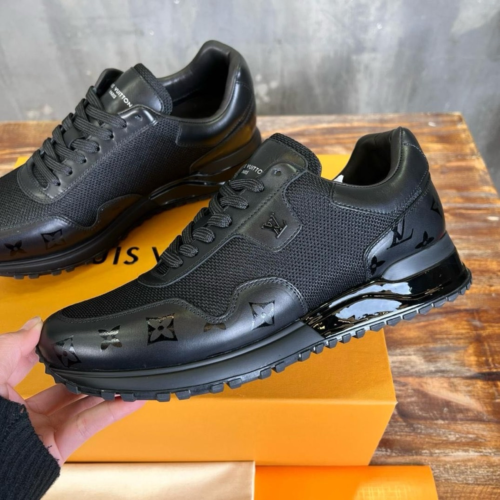 Louis Vuitton Run Away Black