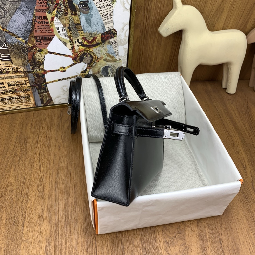 Bolsa Hermès Mini Kelly Ferragem Prata 20x15x9cm (6 cores)