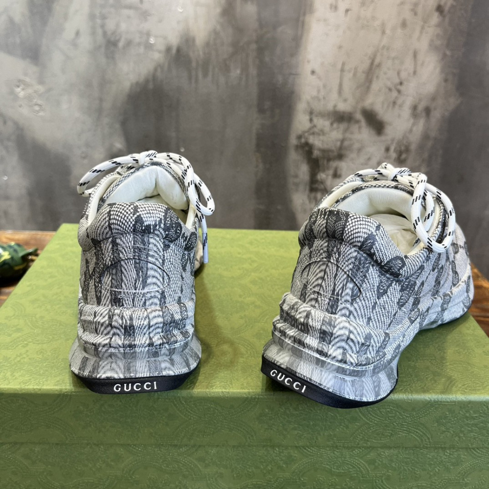 Tênis Gucci Monogram Run Sneaker Cadarço Branco