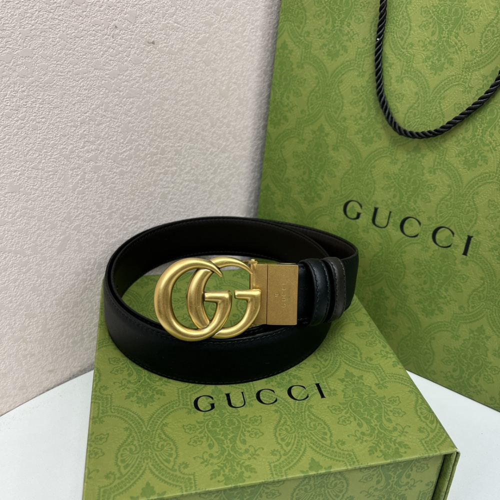 Cinto Gucci GG Dupla Face Preto/Marrom 3.7cm