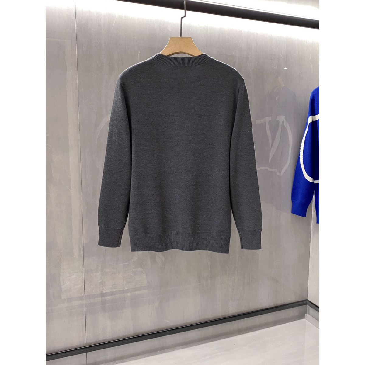 Moletom Valentino VLogo em Cashmere Cinza