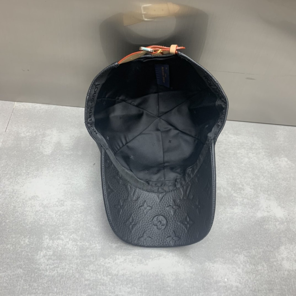 Boné Louis Vuitton Shadow Preto