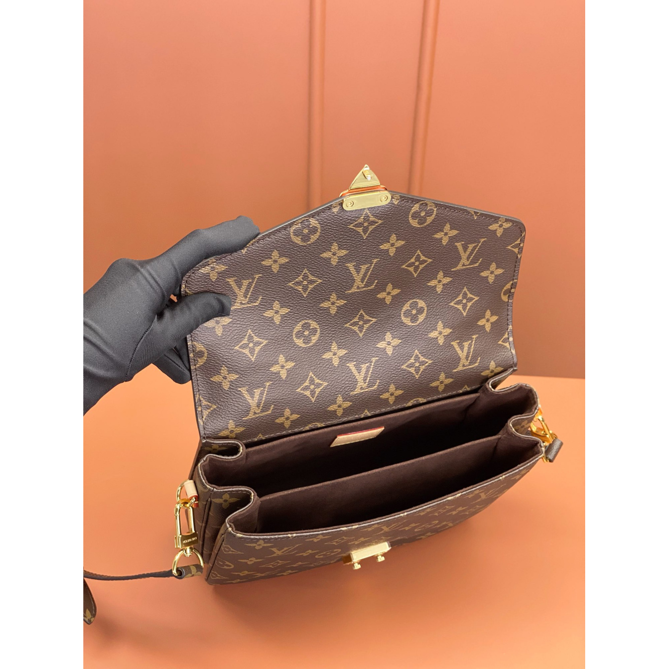 Bolsa Louis Vuitton Pochette Métis LV 25x19x7 cm (Monogram, Monogram Reverse)