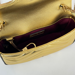 Bolsa Gucci GG Marmont Couro Dourado Super Mini/Média/Grande