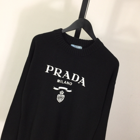 Moletom Prada com Logotipo Bordado Preta