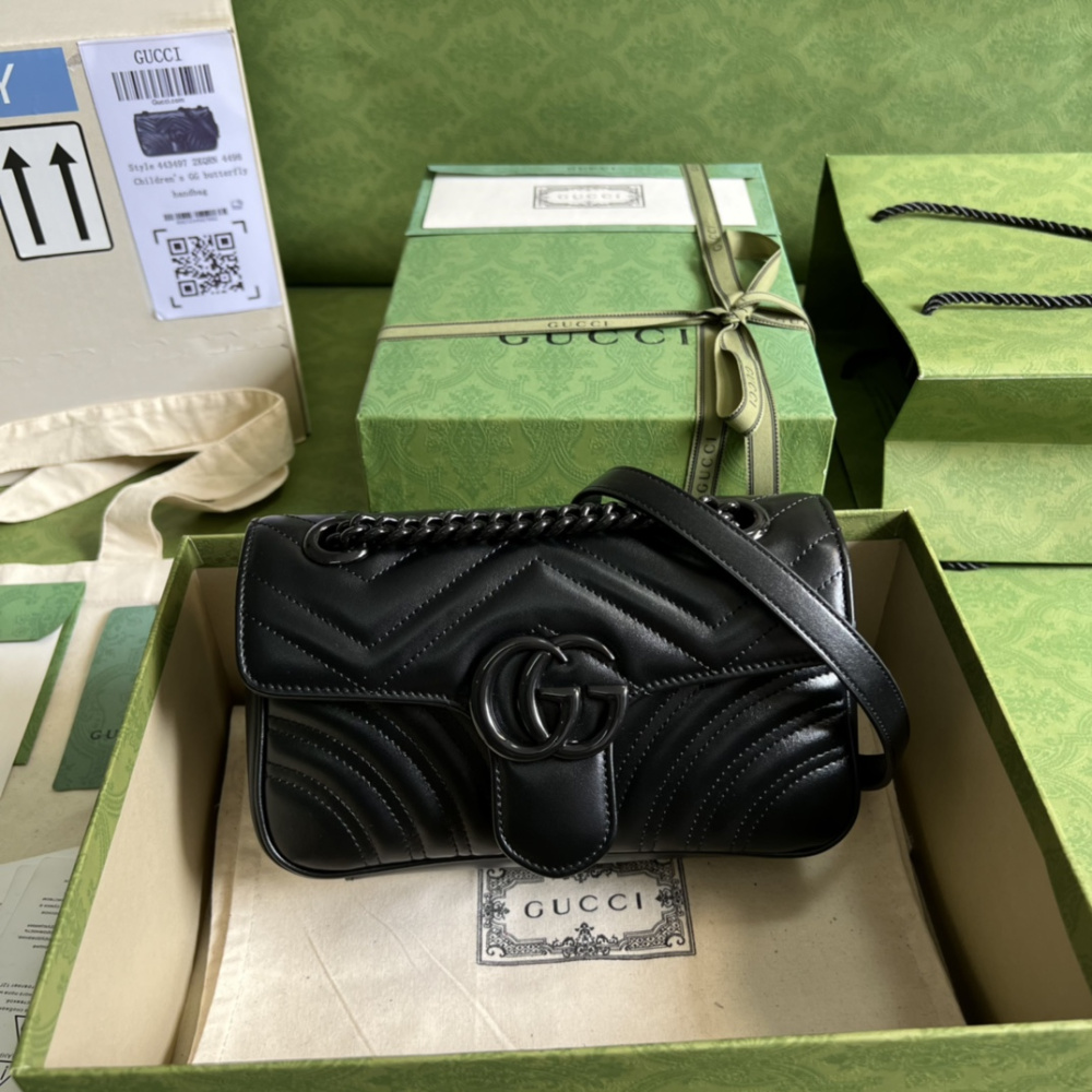 Bolsa Gucci GG Marmont Couro All Black Média/Grande