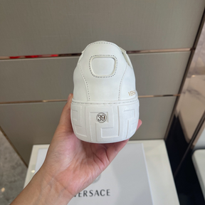 Tênis Versace Embroidered Greca Branco