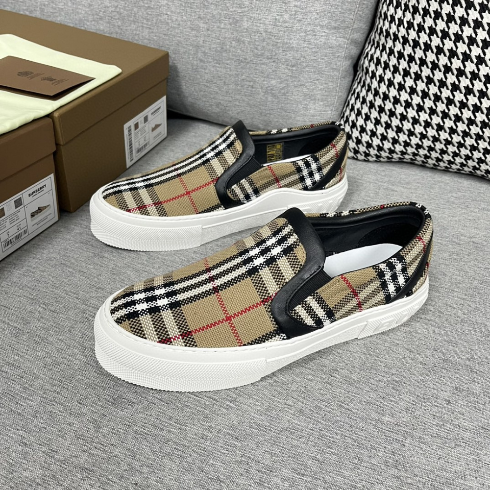 Burberry Tênis Cano Baixo