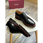 Salvatore Ferragamo Mocassim em Couro com detalhe Gancini Preto
