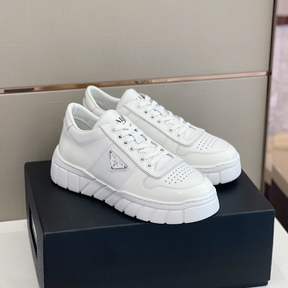 Tênis Prada em Couro Branco