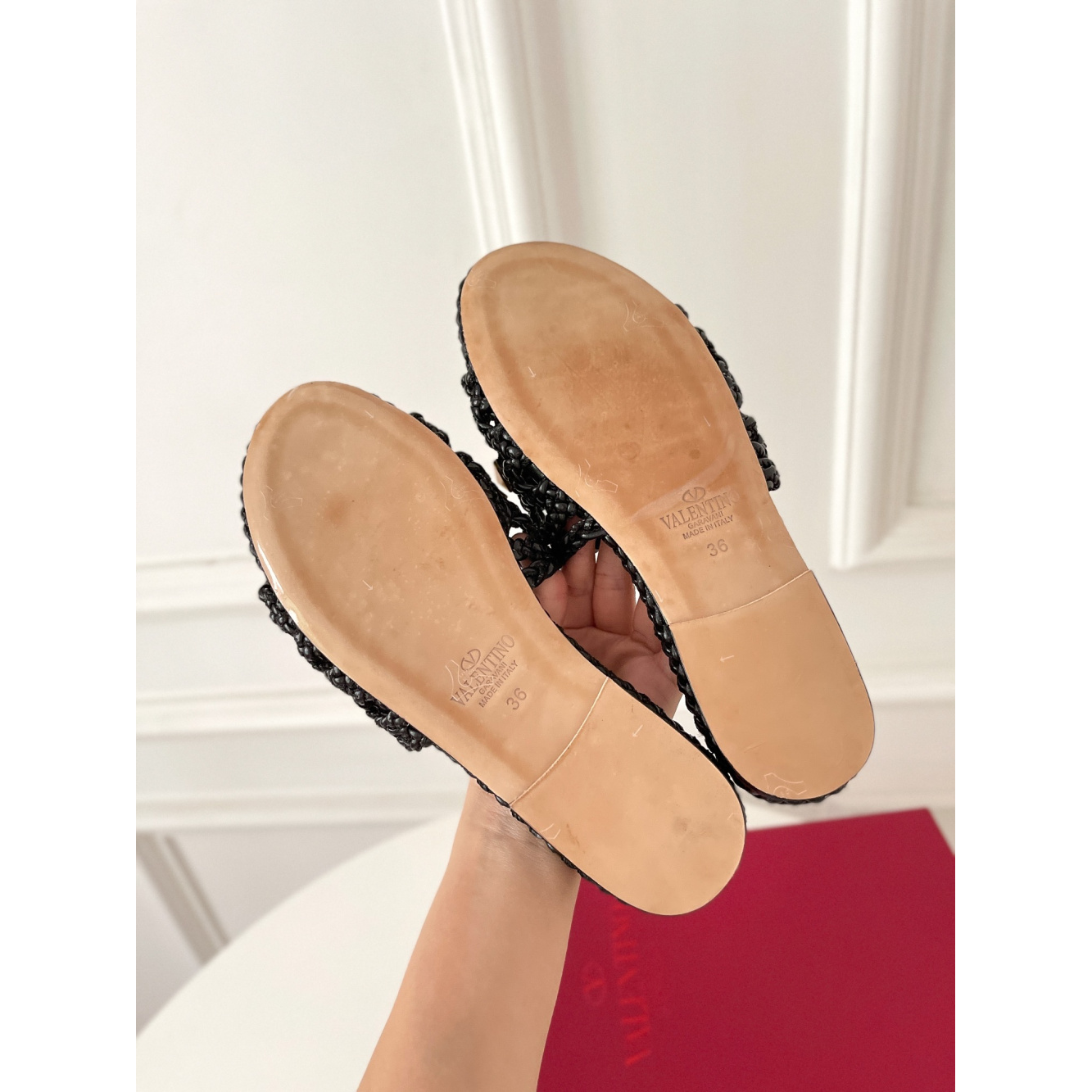 Sandália Valentino Garavani Braided Roman Stud Preta