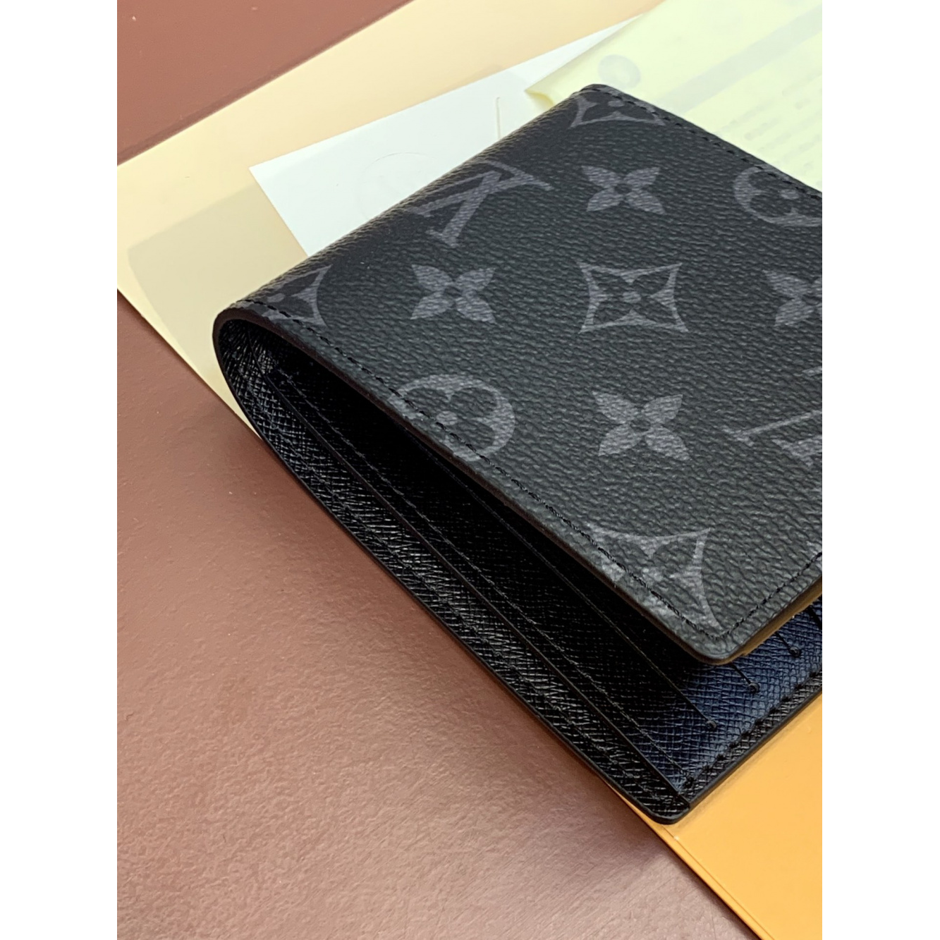 Carteira Louis Vuitton Multiple Monogram Eclipse 11x8.5x1CM