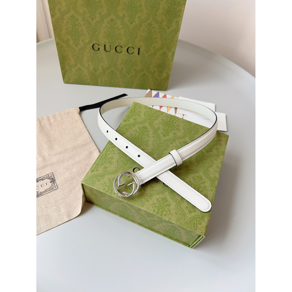 Cinto Gucci Couro Branco Ferragem Prata 2.0cm