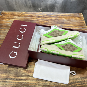 Gucci Sneaker Re-Web GG Canvas detalhe couro verde fluorescente
