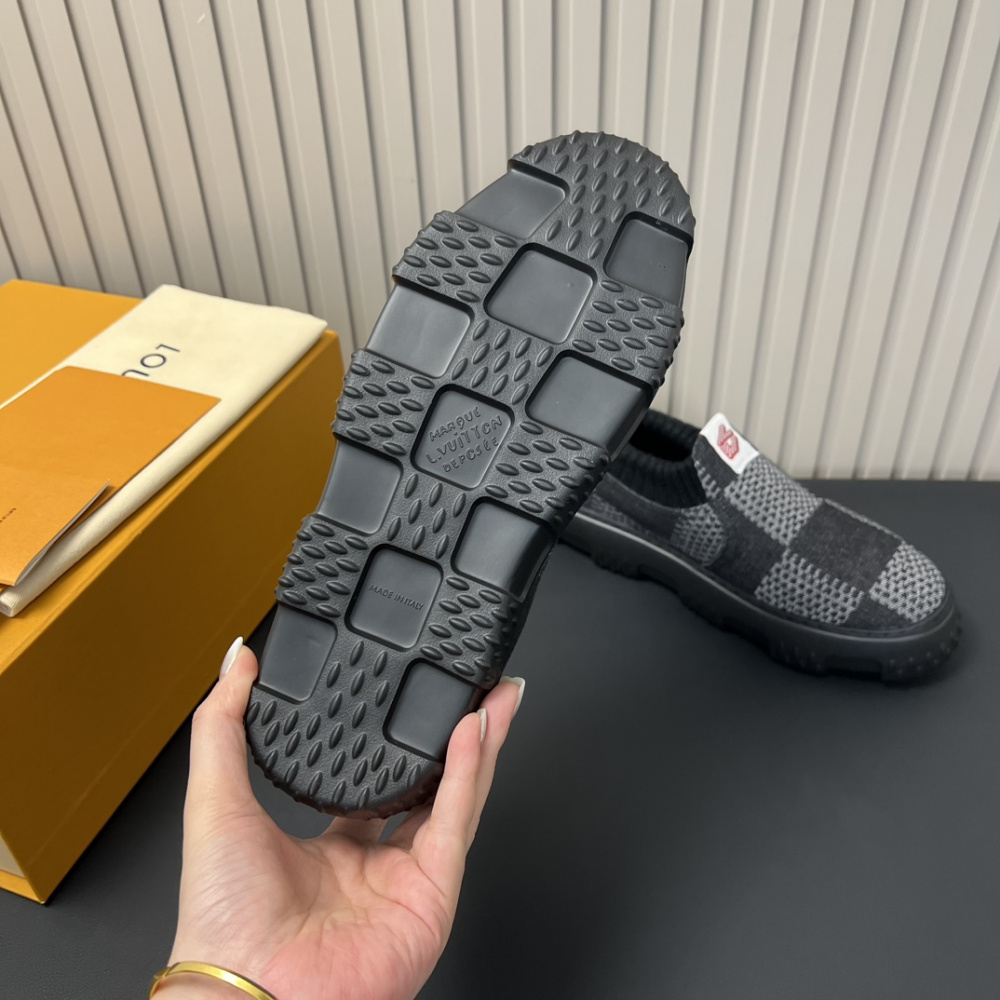 Louis Vuitton Slip-on Lv Space Lander Black