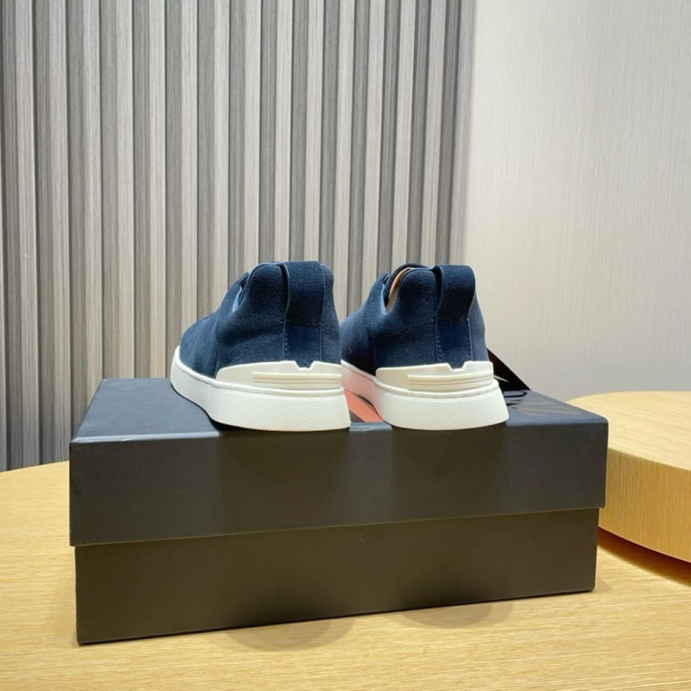 Zegna Triple Stitch em Camurça Azul