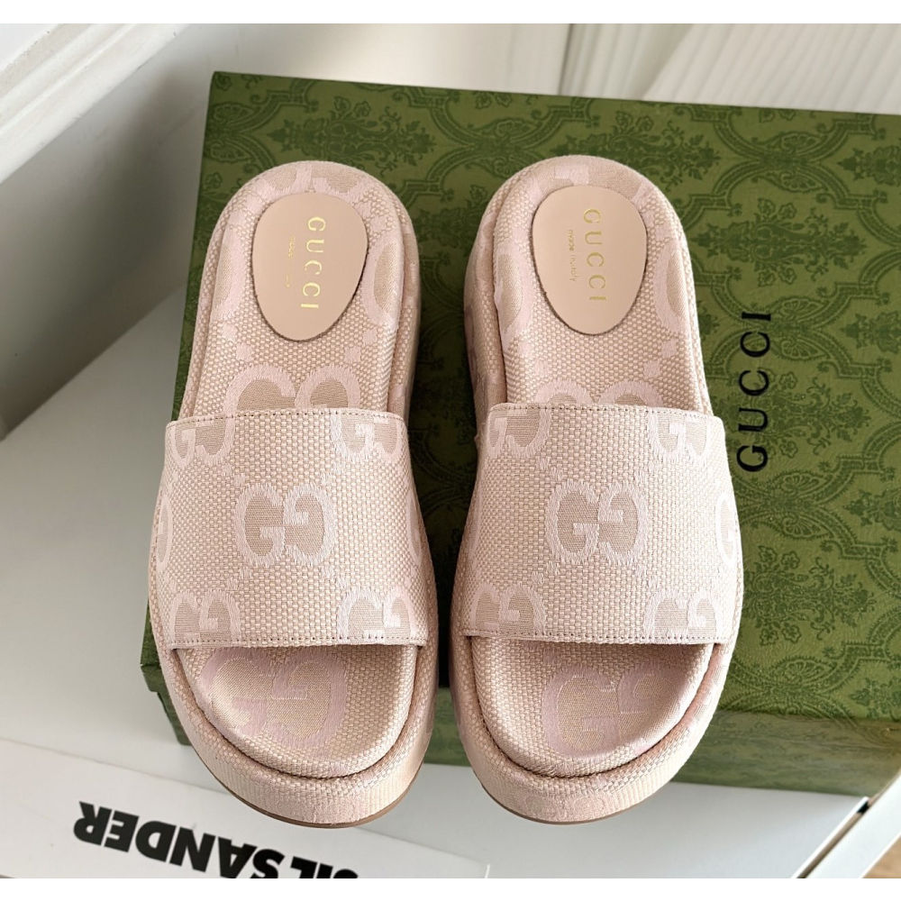 Sandália Gucci GG Maxi Canvas Flatform Slide Rosa