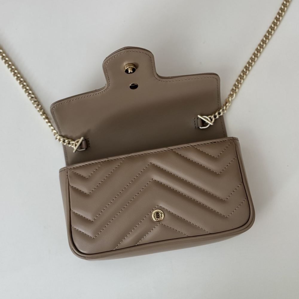 Bolsa Gucci GG Marmont Couro Taupe Super Mini/Média/Grande