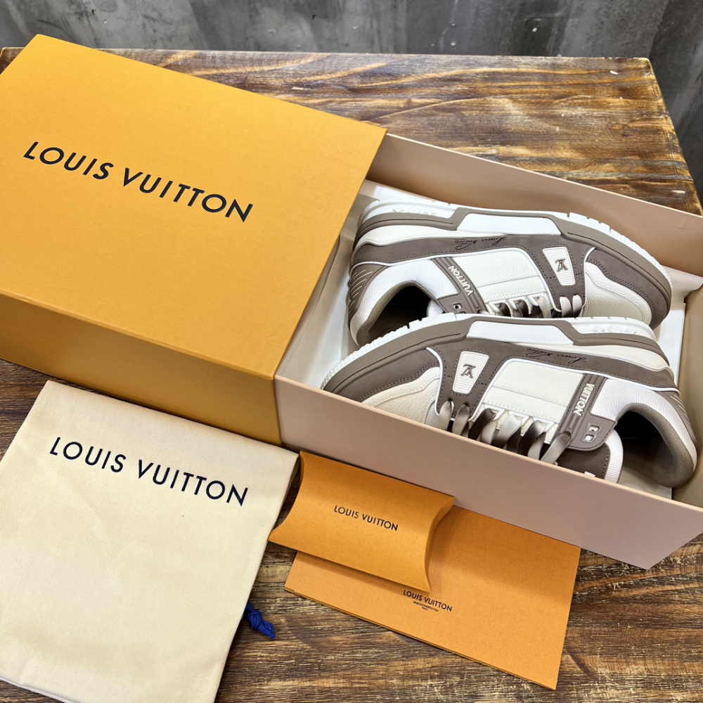 Tênis Louis Vuitton LV Trainer Couro Marrom/Branco