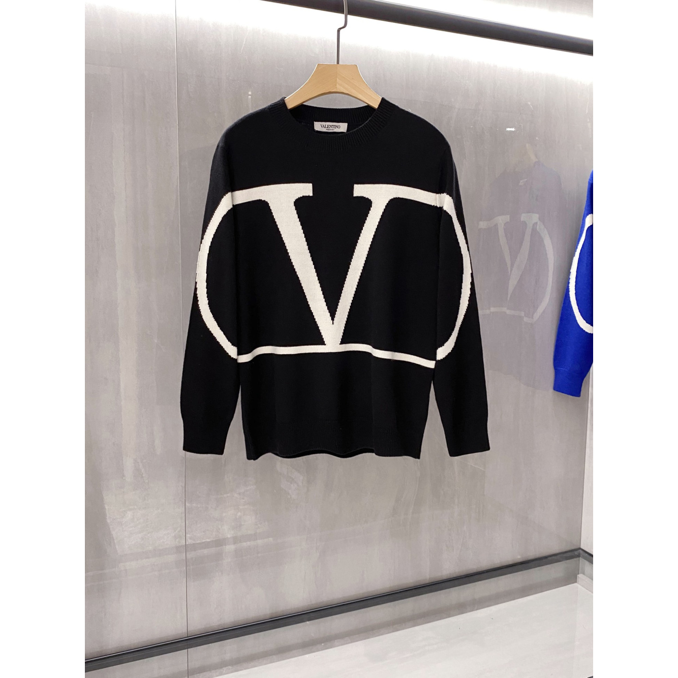 Moletom Valentino VLogo em Cashmere Preto