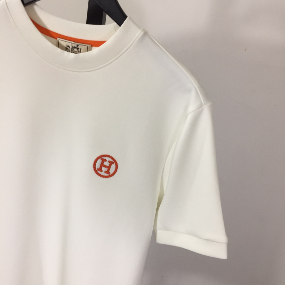 Camiseta Hermès com bordado H Branca