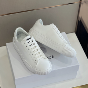 Tênis Versace Embroidered Greca Branco