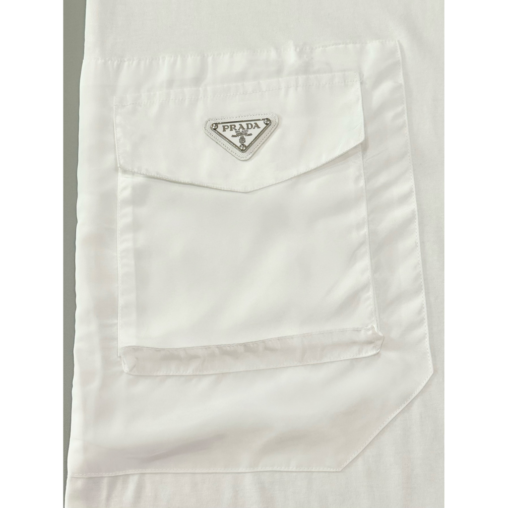 Camisa Prada em algodão com Bolso Lateral em Nylon Branca