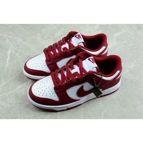 SB DUNK LOW TEAM RED