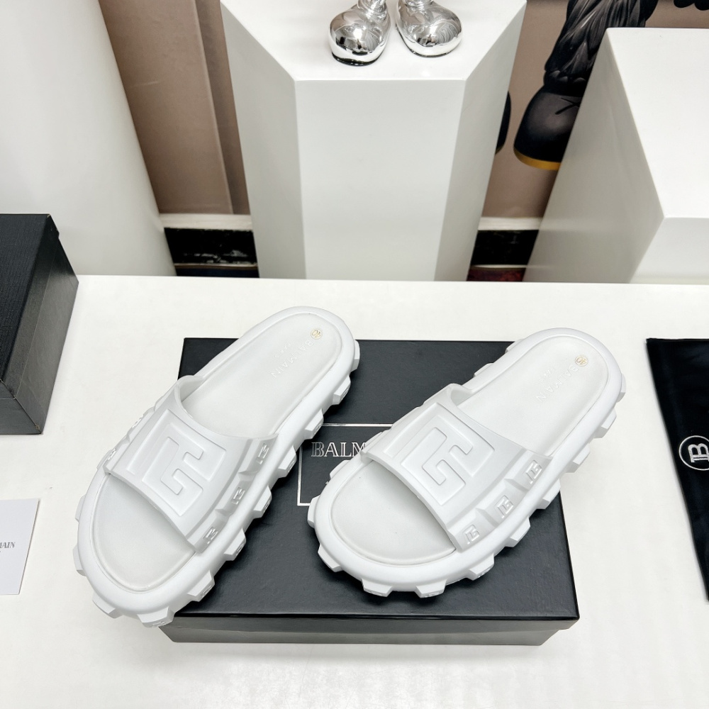 Slide Balmain Chinelo com Monogram em Relevo Branco