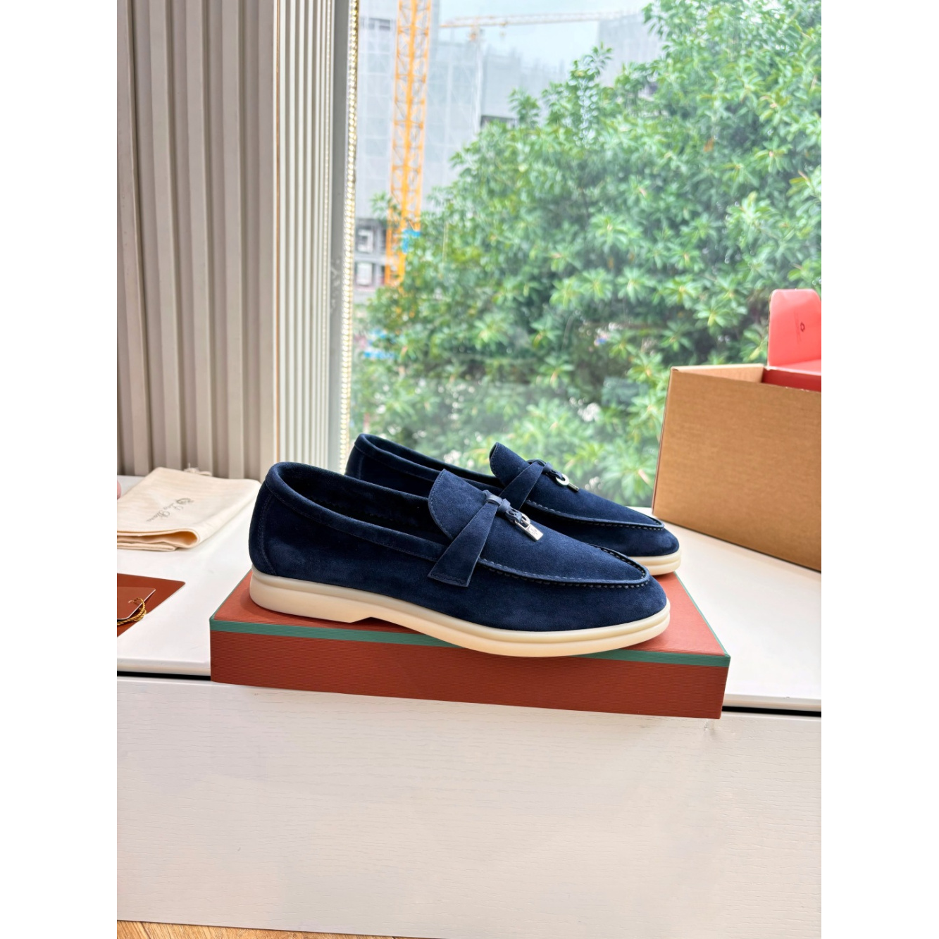 Summer Charms Walk Loro Piana Loafer Camurça Azul Marinho
