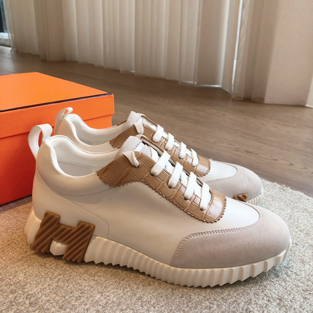 Tênis Hermès Bouncing Cinza/Off Logo Marrom