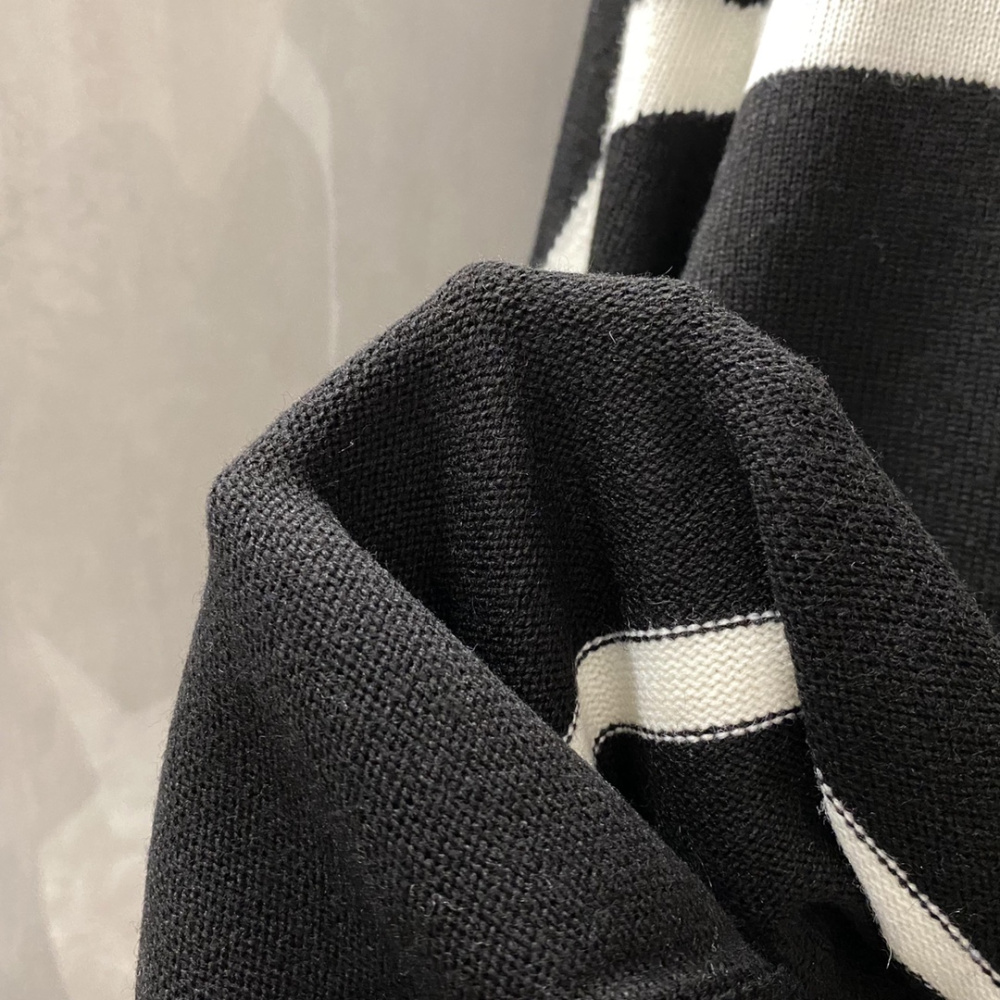 Moletom Valentino VLogo em Cashmere Preto