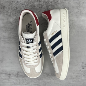 Tênis Gucci x Adidas Gazelle Branco/Preto/Vermelho