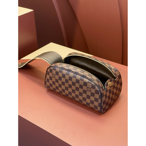 Necessaire Louis Vuitton LV Couro Damier Ébène 28x16x13CM