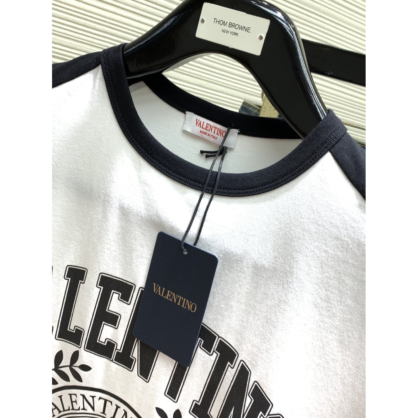 Camisa Valentino de algodão com Logo Preto e Branco detalhado