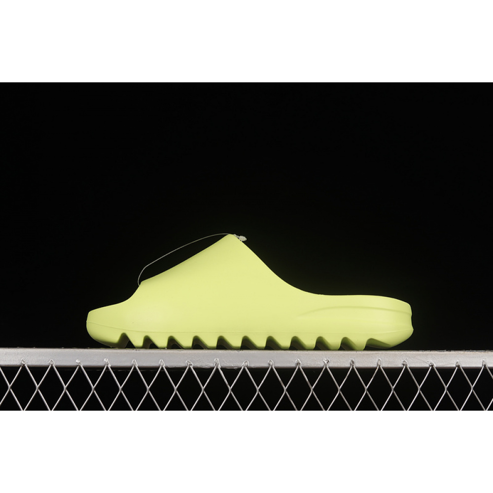 YEEZY SLIDE GLOW GREEN