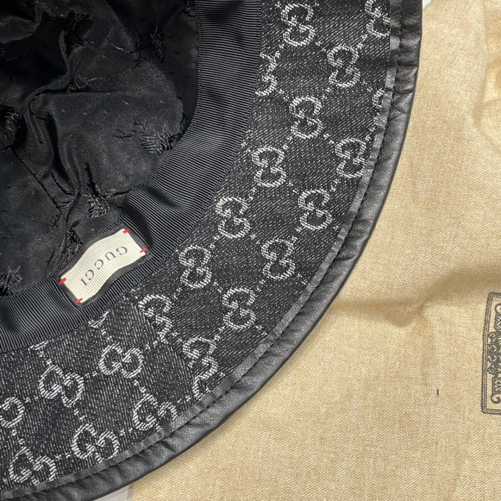 Bucket Gucci GG Canvas Preto
