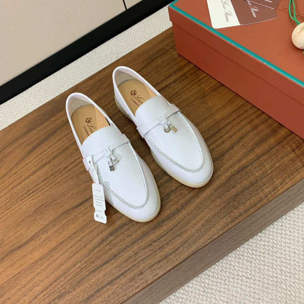 Summer Charms Walk Loro Piana Loafer Couro Branco