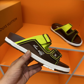 Chinelo Lv Trainer Marrom/Amarelo