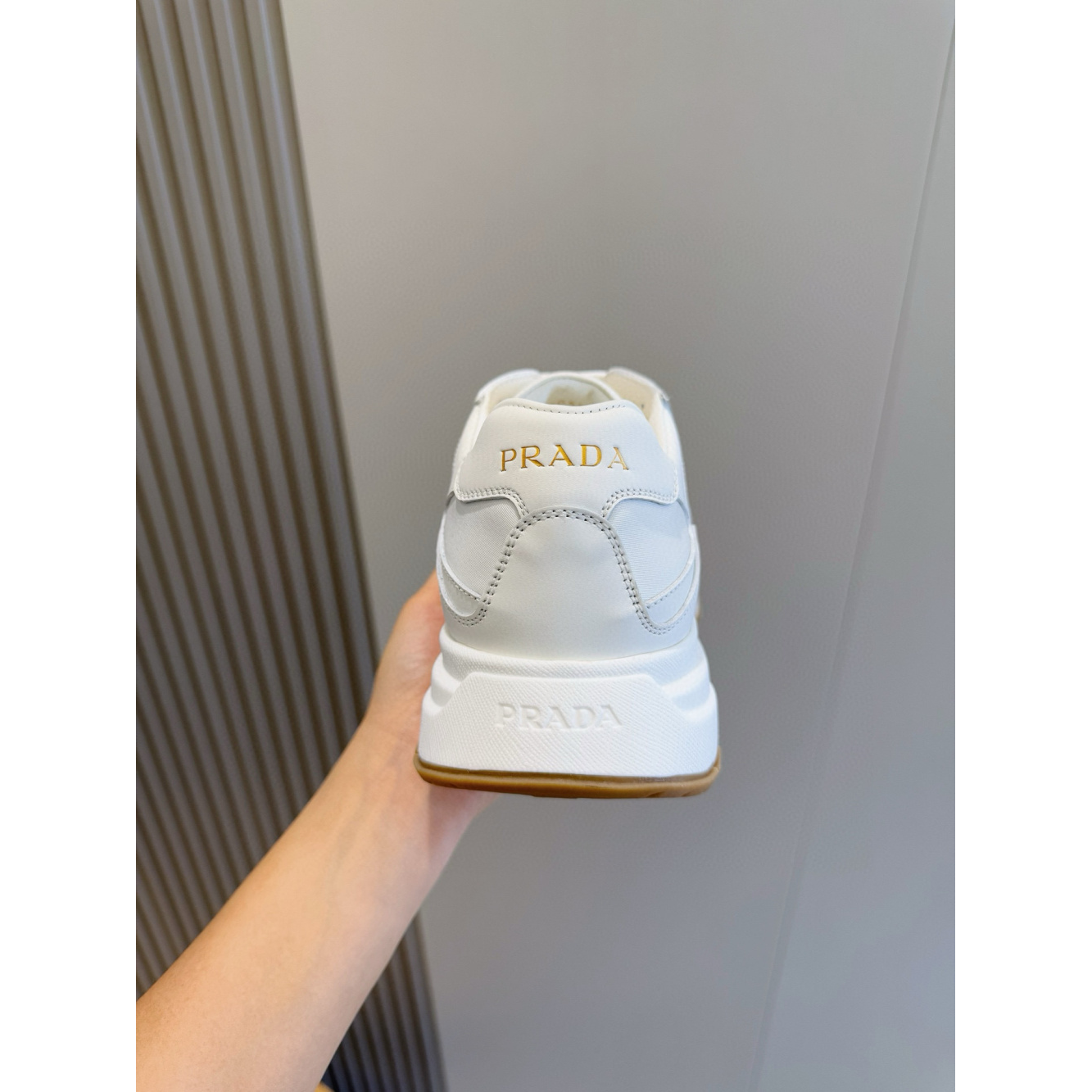 Tênis Prada em Couro e Re-Nylon Branco