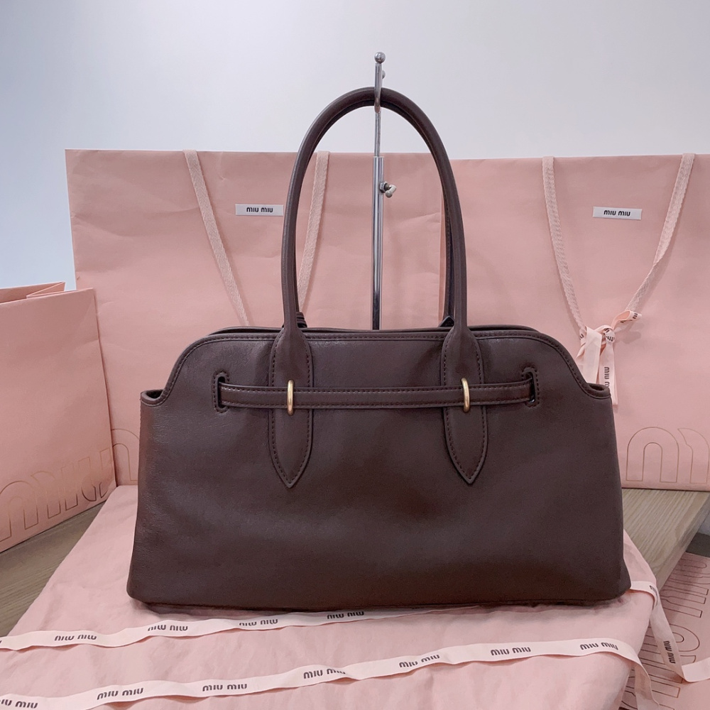 Bolsa MiuMiu Aventure em couro Napa  44X22.5X14.5CM (Marrom, Preta, Caramelo)