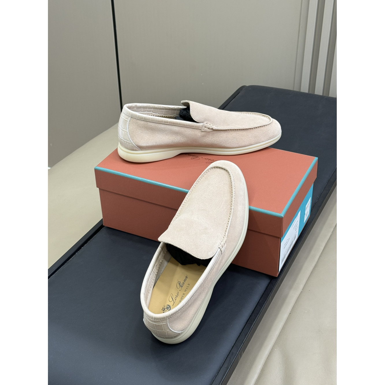 Summer Walk Loro Piana Loafer em Camurça Bege