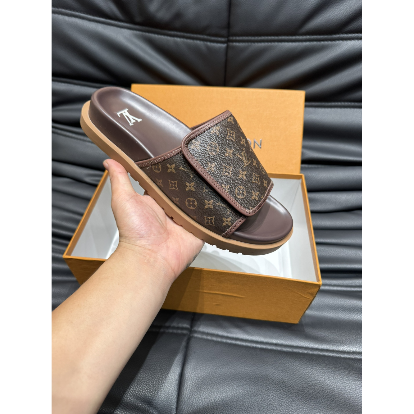 Mule Louis Vuitton Miami Marrom Chinelo/Sandalia