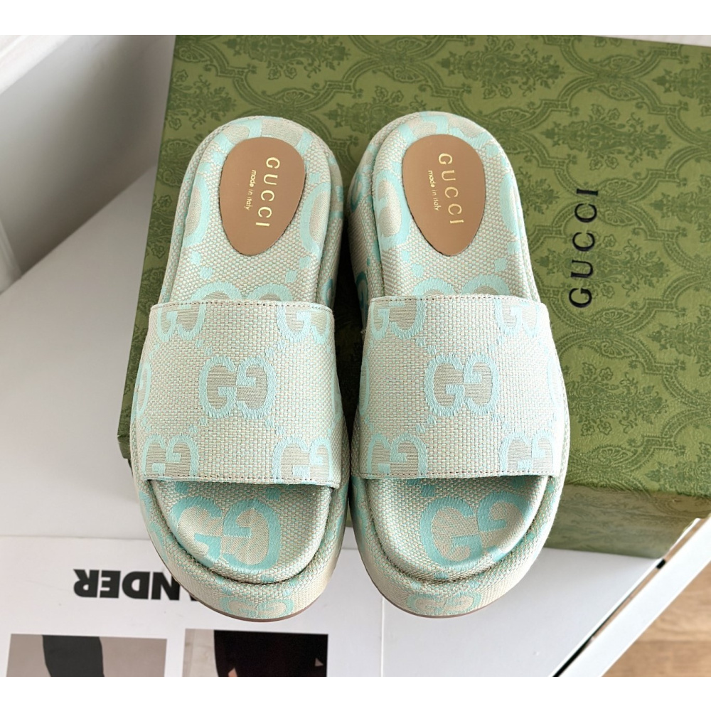 Sandália Gucci GG Maxi Canvas Flatform Slide Azul