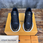 Louis Vuitton Tênis Run Away Preto/Canvas Monogram